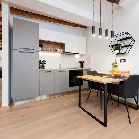 Comfort Studio Carera Rovinj Exterior photo